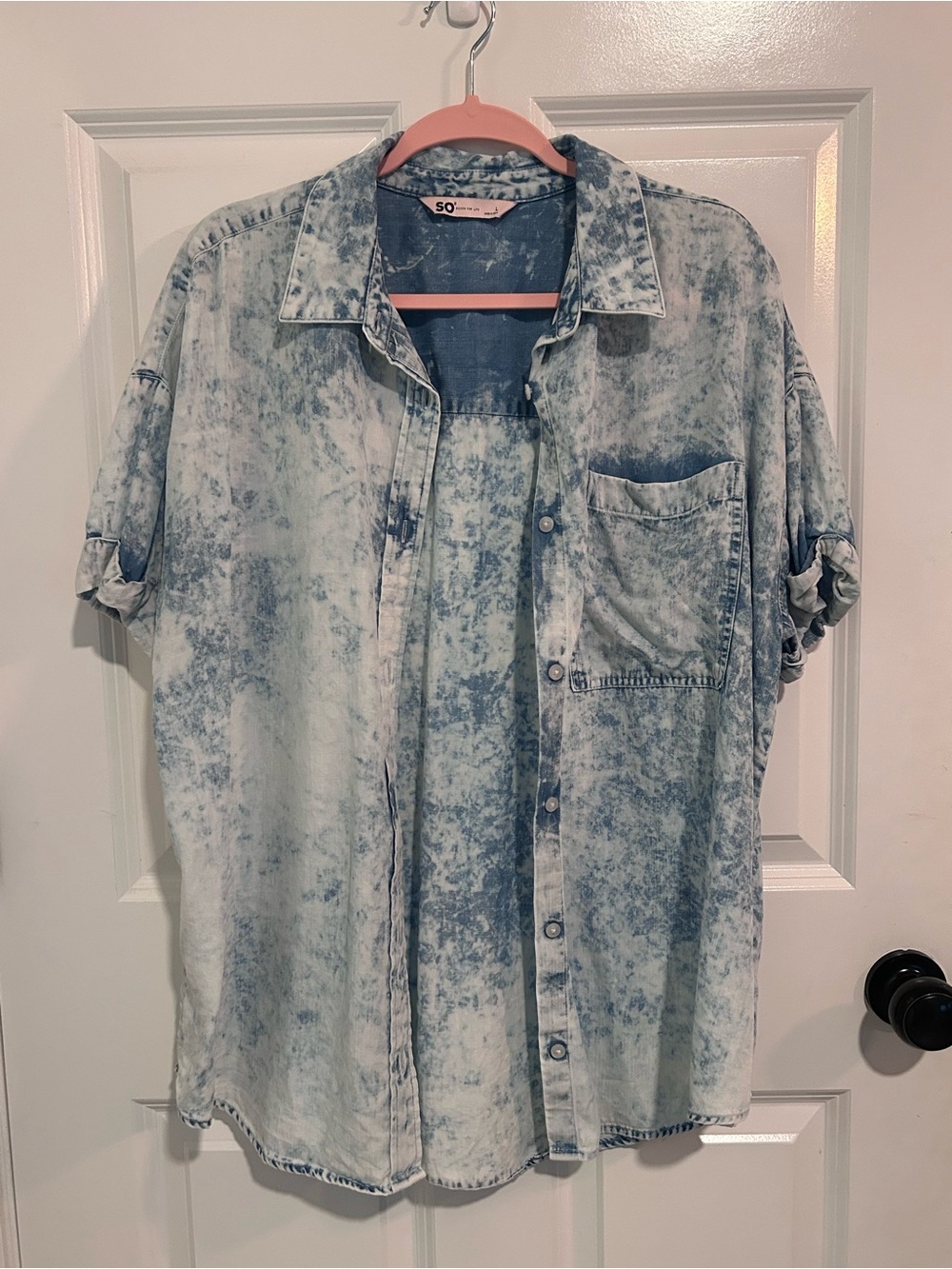 SO Faded Blue Acid-Wash Short Sleeve Button-Down Shirt